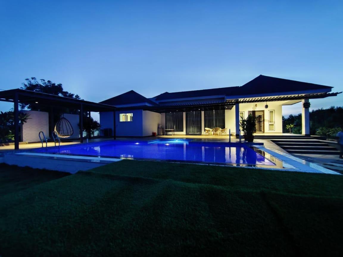 V R Farms Exotic Villa Venkatāpur Dış mekan fotoğraf
