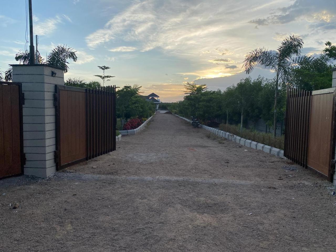 V R Farms Exotic Villa Venkatāpur Dış mekan fotoğraf
